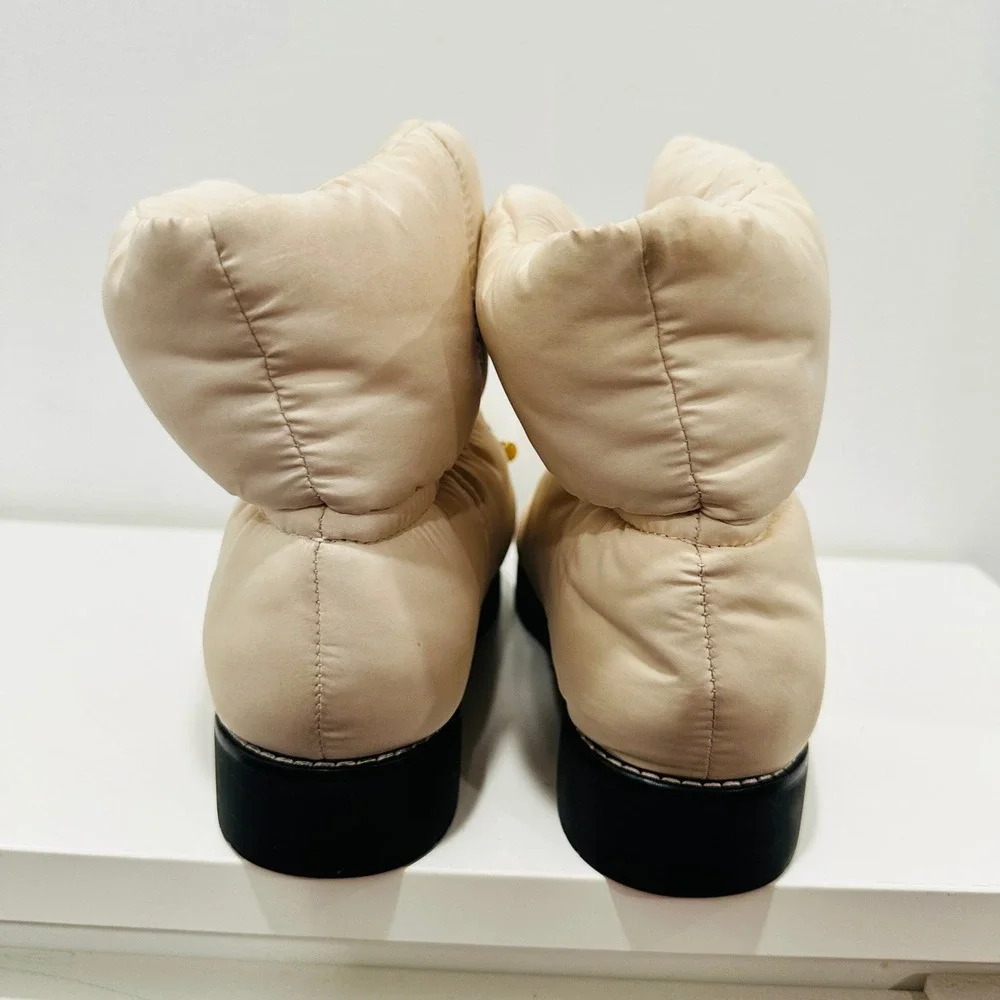 J.Crew Ivory Puffer Ankle Boots Bungee Toggle Winter Lug Sole BD325 Womens 8